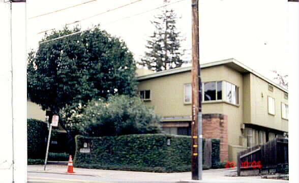 Foto del edificio - 430 Ravenswood Ave