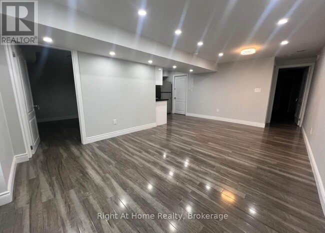 Building Photo - 54 Pace Ave