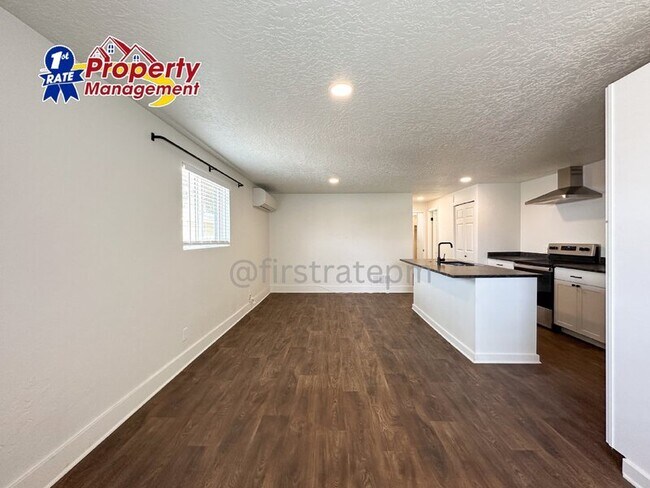 Foto del edificio - 6602 W Ustick Rd