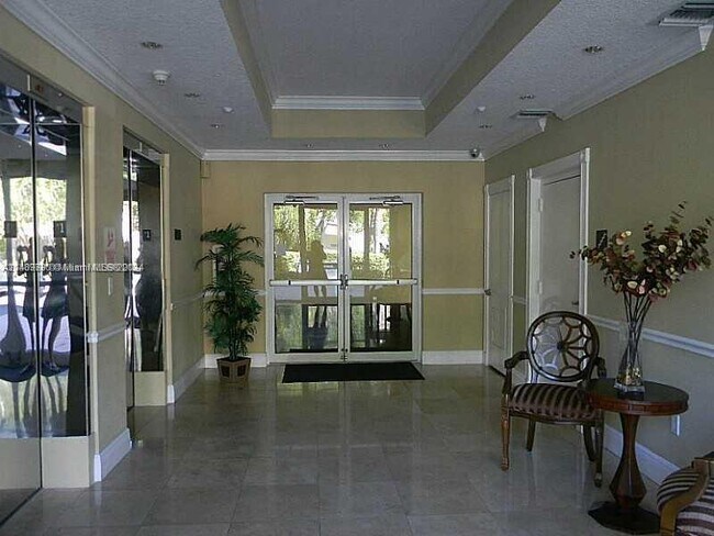 Building Photo - 201 Golden Isles Dr