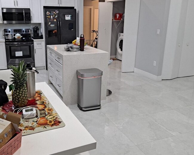 Foto del edificio - 8814 NW 109th Terrace