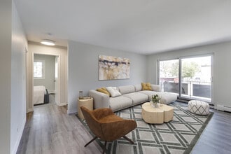 Building Photo - 233 Durand St