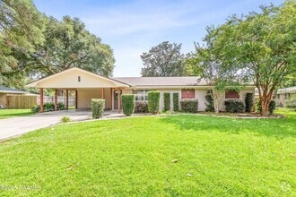 Building Photo - 307 Marilyn Dr