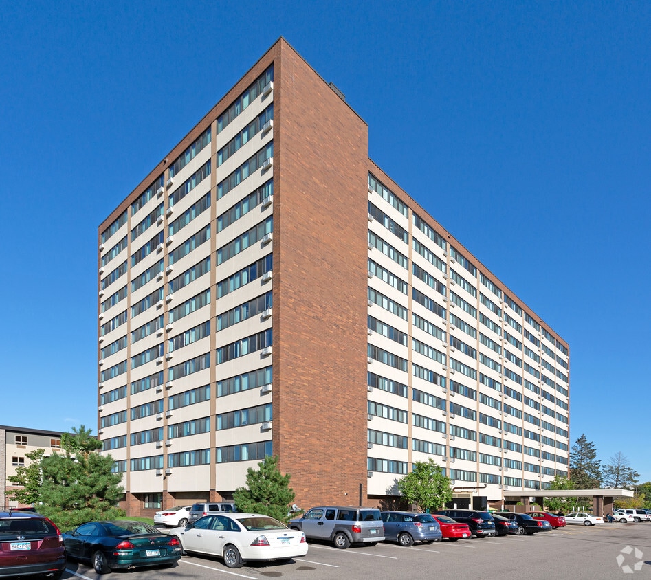 Building Photo - Yorktown Commons