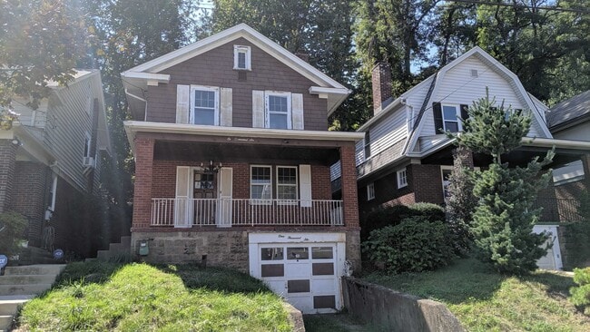 Building Photo - 1006 Flemington St