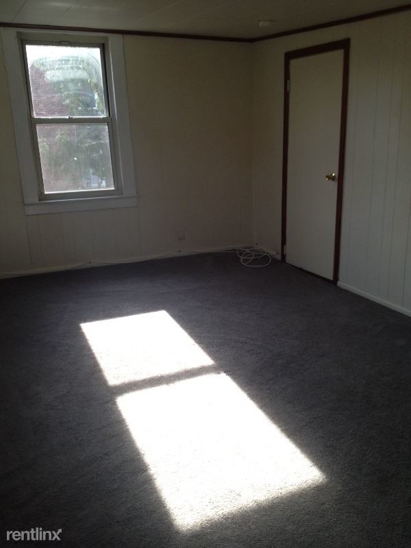 Building Photo - 112 Chestnut St