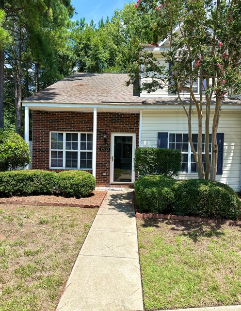 Primary Photo - 12422 Bluestem Ln