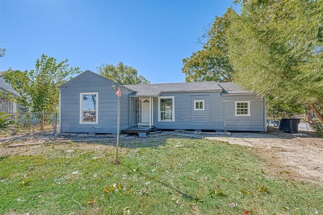 Foto del edificio - 4118 Sunflower St