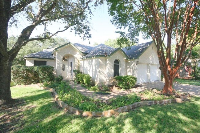 Foto del edificio - 2511 Goldfinch Dr