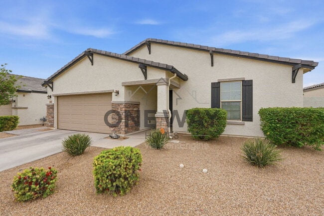 Building Photo - 392 S 194th Ln