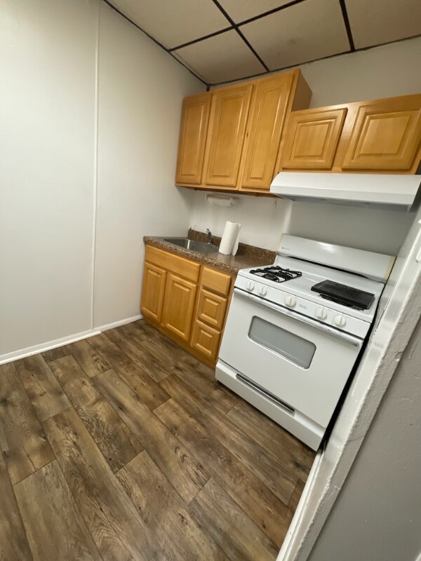 9 Washburn Ave Unit 2nd FL, Baltimore, MD 21225 Apartment for Rent in Baltimore, MD