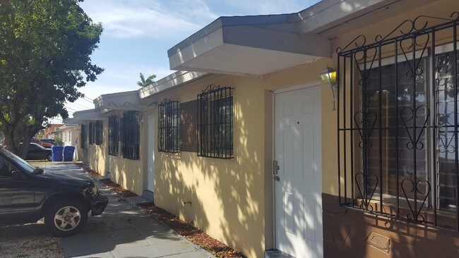 Foto del edificio - 1901 NW 30th St