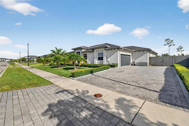 Foto del edificio - 16767 SW 290th Ln