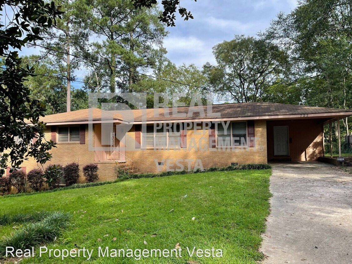 4 br, 2.5 bath House 727 Valley Trail House Rental in Macon, GA