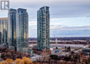 Building Photo - 2200 Lake Shore Blvd W