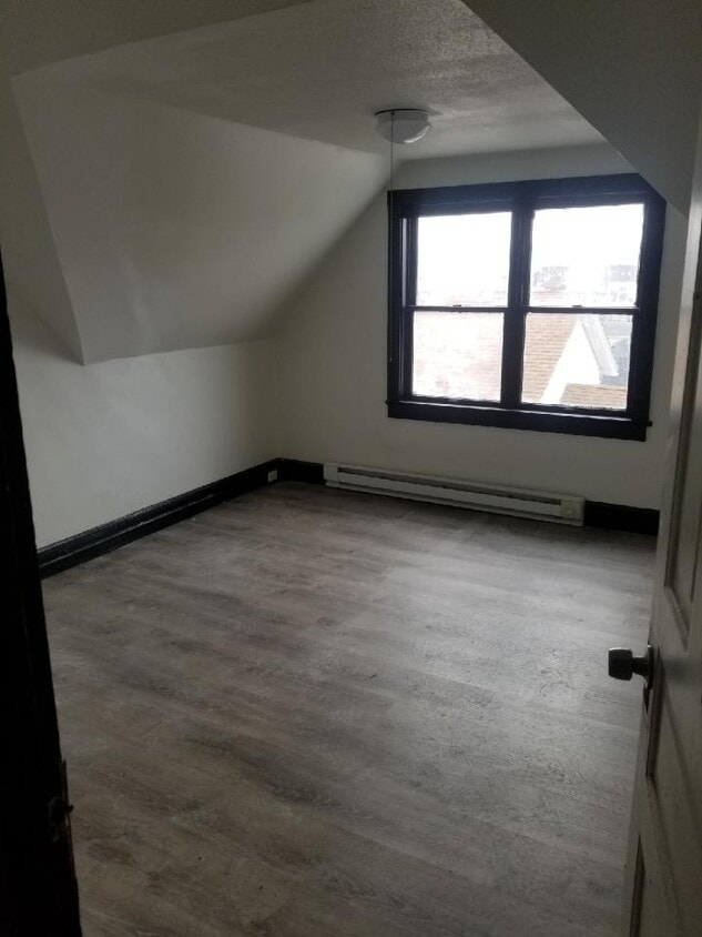 Foto principal - 510 N Main St