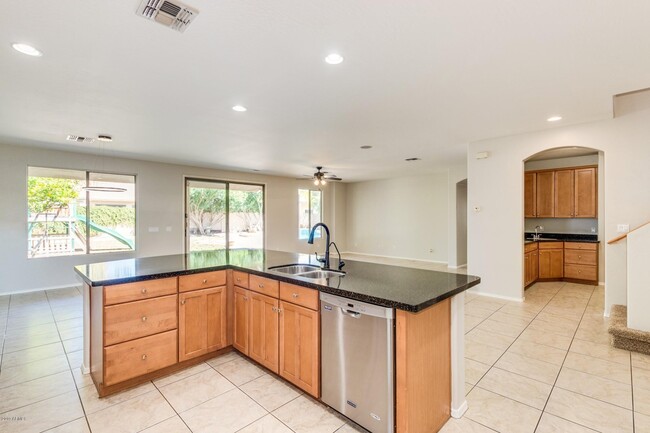 Building Photo - 2044 E Firestone Dr