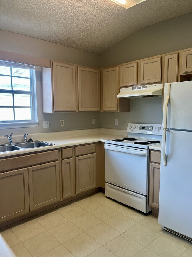Building Photo - 6461 Starfish Cove