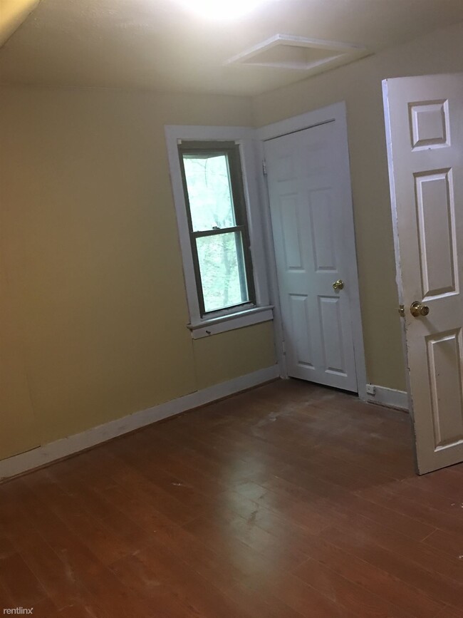 Foto del edificio - 4 br, 1 bath House - 1209 West 4th Street