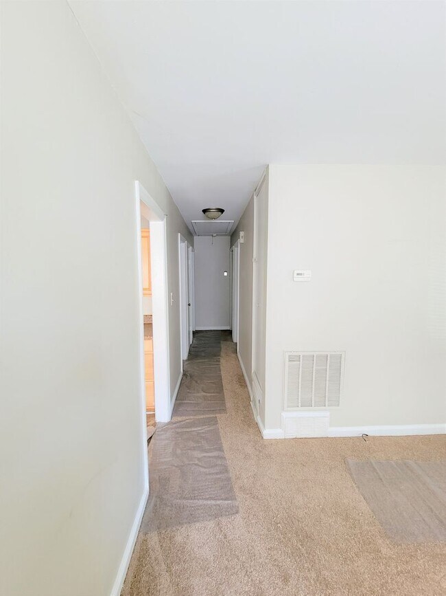 Foto del edificio - COMING SOON- Adorable 3 Bedroom Home 1 bath house