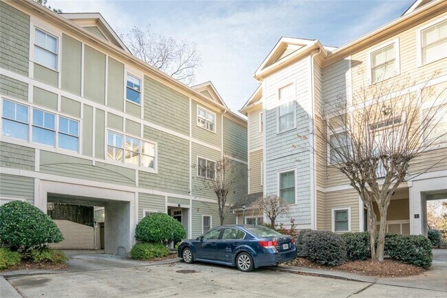 Foto del edificio - 556 Moreland Ave NE
