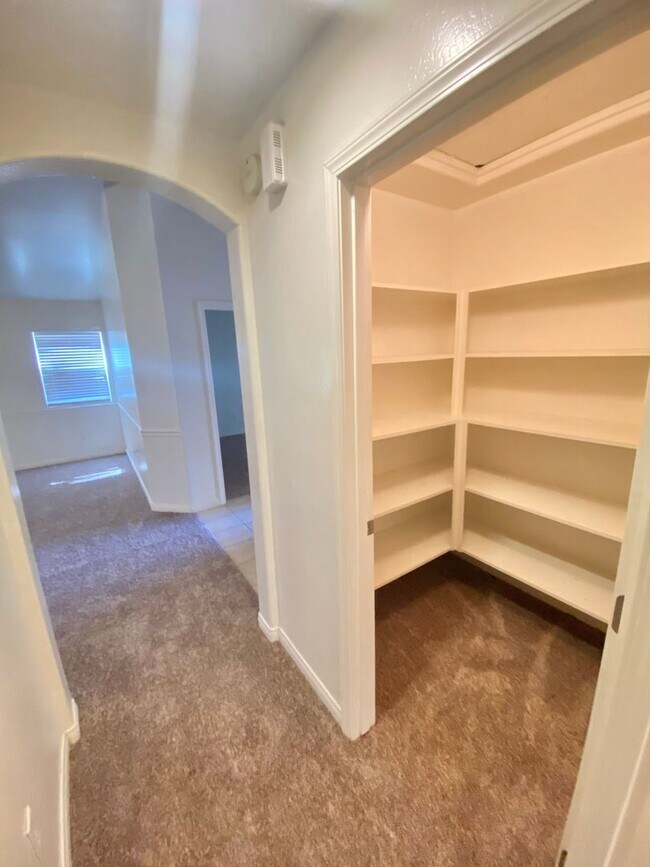 Foto del edificio - Beautiful 3 bed 2 bath Home in Rosedale!