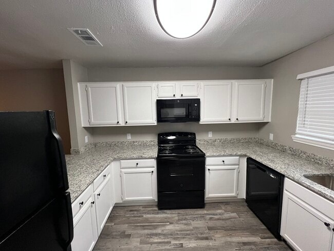 Photo - 3926 Wymess Dr Townhome