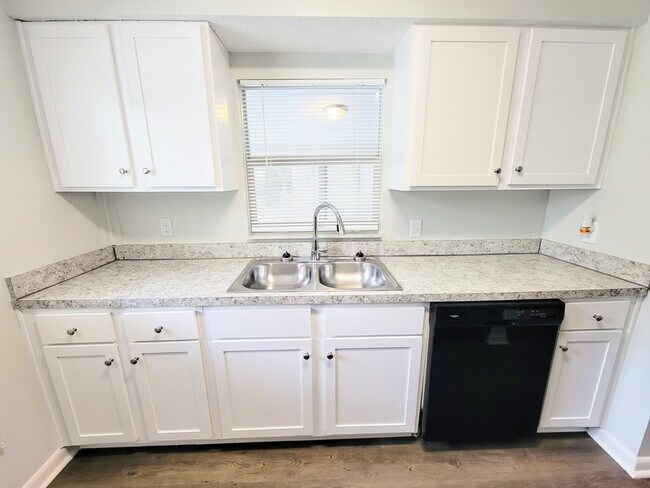 Building Photo - 4814 Polaris St