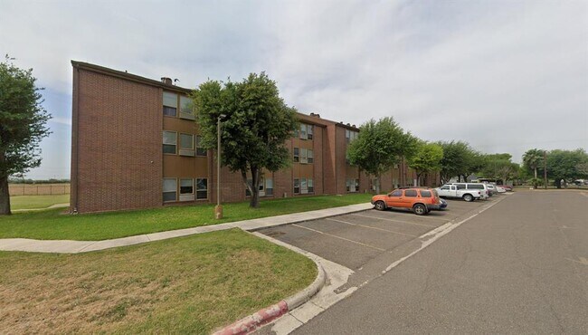 Foto del edificio - 900 Los Ebanos Rd