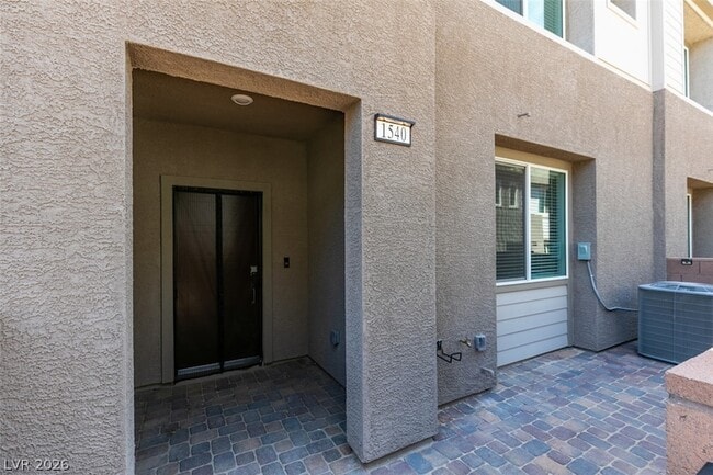 Building Photo - 1540 Maya Xing Ave
