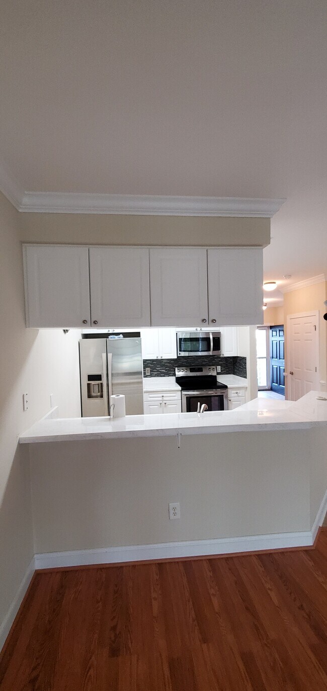 Kitchen - 703 Shearwater Ct