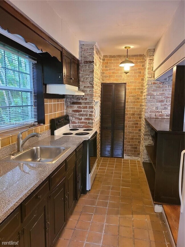 Building Photo - 2 br, 2 bath House - 1301 Castile Ave