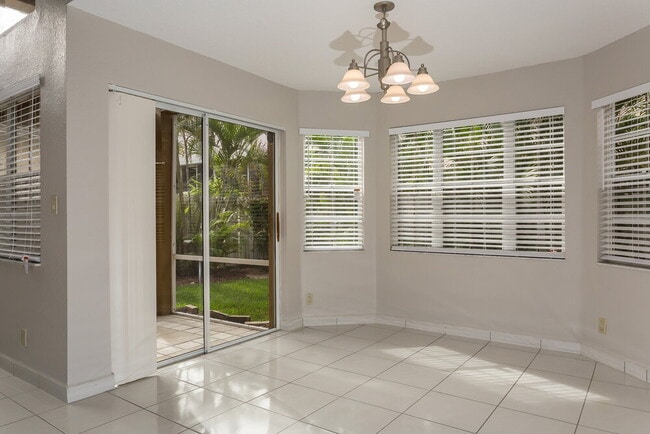 Building Photo - 1161 SW 108th Terrace