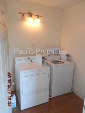 Foto del edificio - 520 Riley St