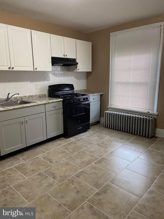 Foto del edificio - 5228 Linden Heights Ave