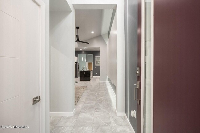 Foto del edificio - 4359 Capistrano Ave