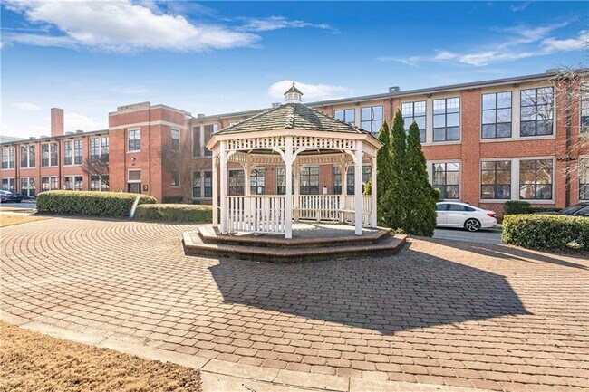Foto del edificio - 1261 Caroline St NE