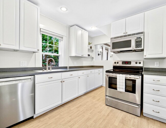 Foto del edificio - 39 Twitchell St