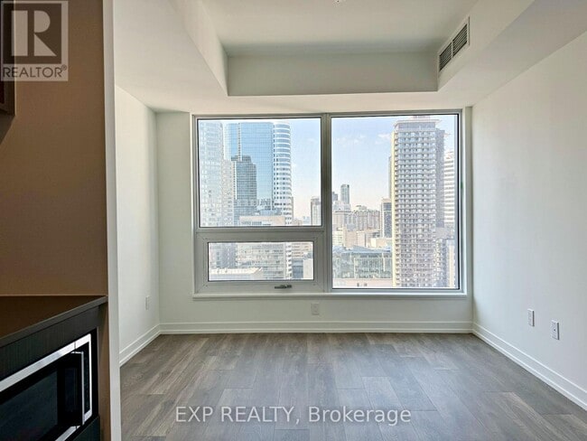 Photo du bâtiment - 82 Dalhousie St