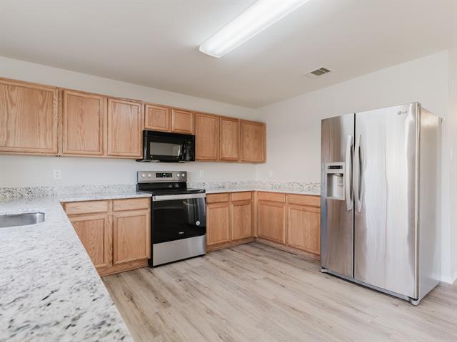 Foto del edificio - 4901 Thorn Hollow Dr