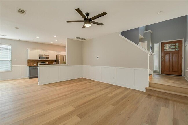 Foto del edificio - 1420 Huckleberry Ln