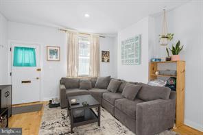 Foto principal - 153 E Allen St