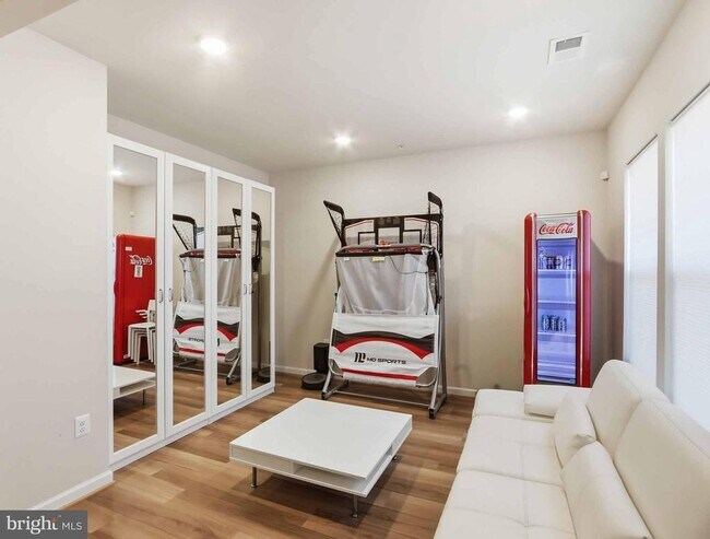 Foto del edificio - 3289 Watershed Blvd