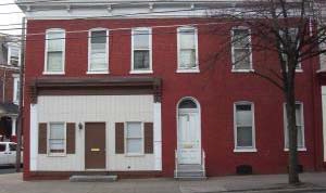 Primary Photo - 332-334 E King St