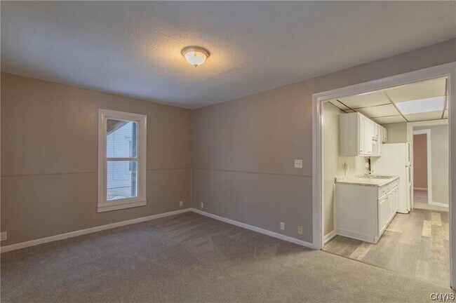 Building Photo - 440 S Massey St