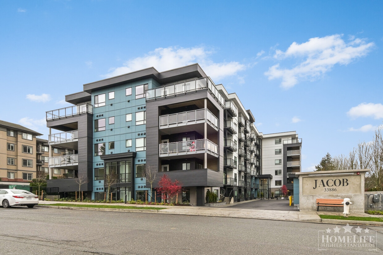 Photo principale - Outstanding Brand-New Top-Floor Unit | 2 Bed, 2 Bath