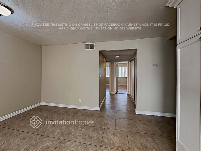 Foto del edificio - 1250 S Brookhurst St