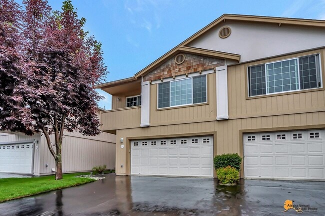 Building Photo - Stunning 3 Bedroom Home in East Anchorage with Garage