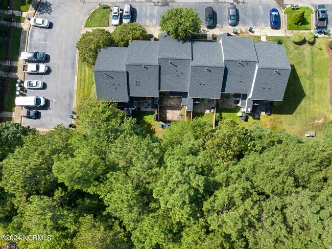 Building Photo - 9024 Grassington Way