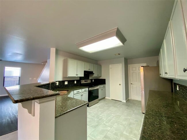 Building Photo - 13205 Sea Biscuit Dr